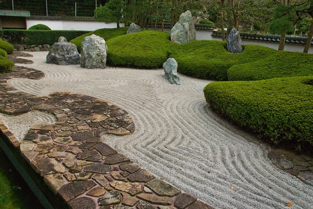 Design Your Outdoors with Landscape Designs